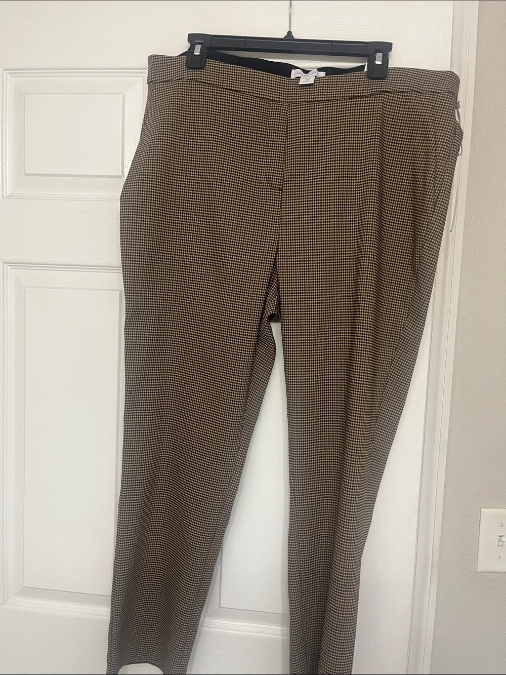 Liz Claiborne Brown/Black Houndstooth Straight Leg Pants